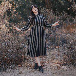 Grave Familiar button-down dress